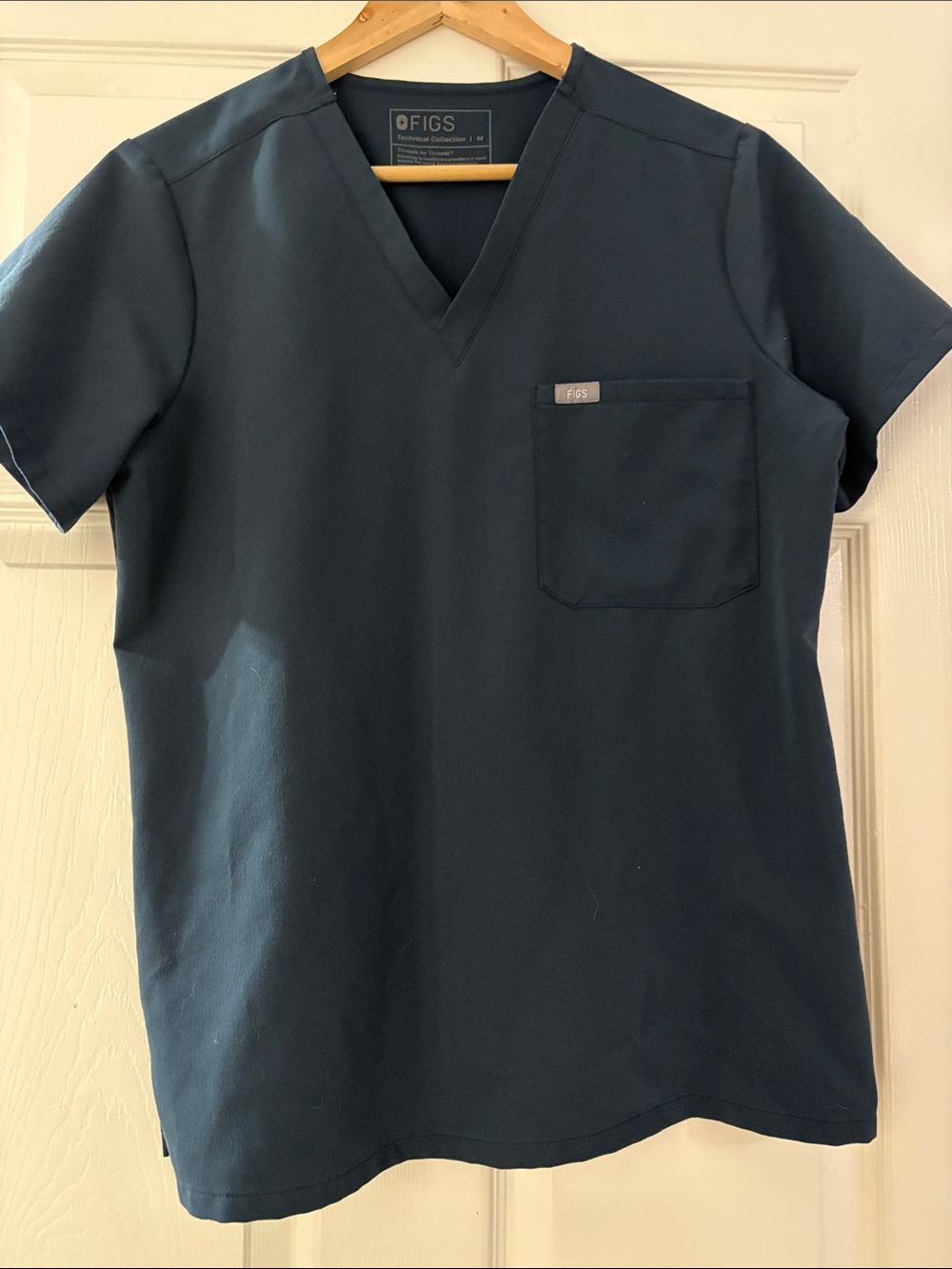 FIGS Catarina scrub top- dark harbor